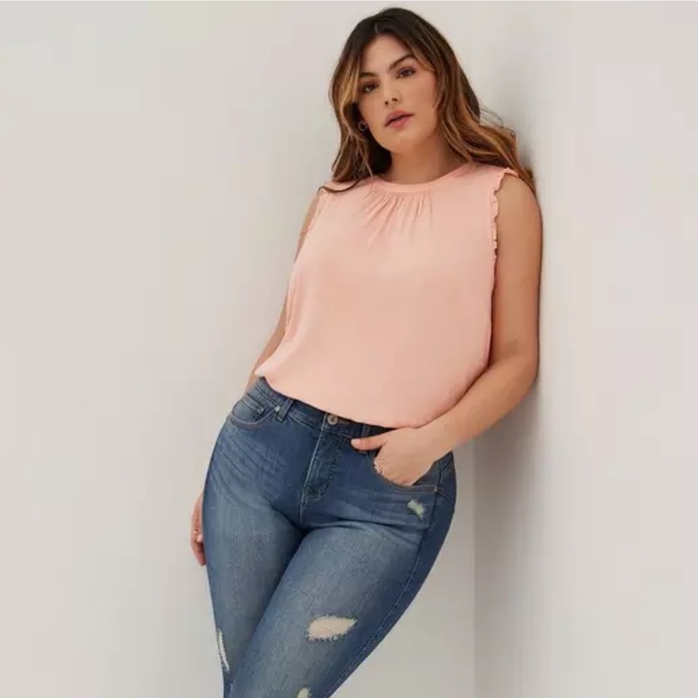 NWT Torrid Size 3 Peach Rayon Slub Ruffle Trim Mock Neck Tank